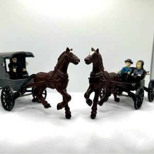 VTG Lancaster Toy Mfg Co PA Cast Iron Metal Horse & Buggy Amish PA Dutch Couple